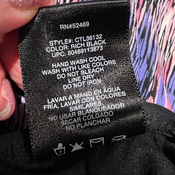 Catalina Womens Swimsuit One Piece Black trim with blue pink print XL - Picture 4 of 4